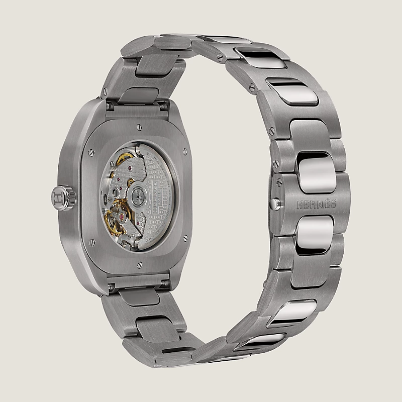 Hermès H08 in Titanio: Quando l'Eleganza Parigina Incontra l'Alta Orologeria