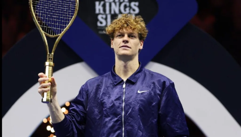 Nella finale Six Kings Slam Sinner annienta Alcaraz e si conferma il re di Riyad, dove ha vinto anche nell'edizione dell'anno scorso