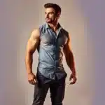 Guida allo stile per chi un uomo che ha un fisico a triangolo invertito