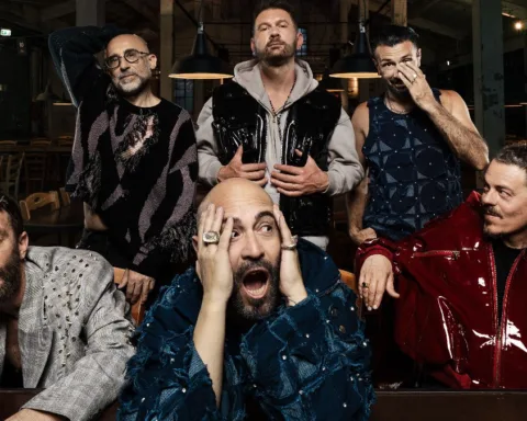 I Negramaro, storica band salentina guidata da Giuliano Sangiorgi, hanno annunciato una pausa dalle scene dopo oltre vent’anni di carriera intensa