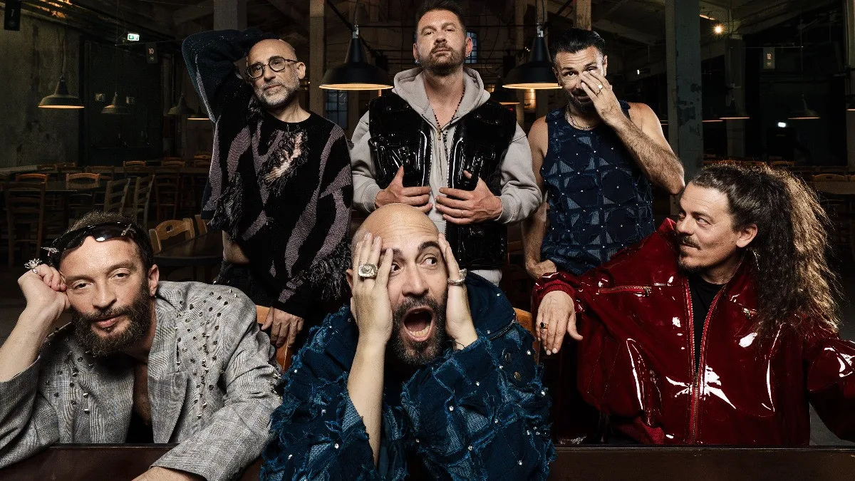 I Negramaro, storica band salentina guidata da Giuliano Sangiorgi, hanno annunciato una pausa dalle scene dopo oltre vent’anni di carriera intensa
