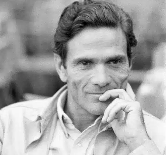 Oggi, 2 novembre 2025, ricorre l’anniversario dell’assassinio di Pierpaolo Pasolini, uno dei più grandi intellettuali e artisti del Novecento italiano