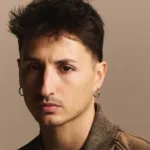 Nayt, nome d’arte di William Mezzanotte, è uno dei rapper e autori più apprezzati della scena urban italiana contemporanea.