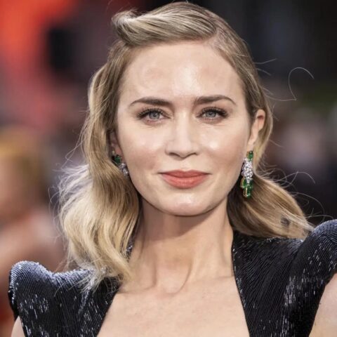 Auguri ad Emily Blunt ... 43 anni di grazia, talento e una carriera che non smette di stupire