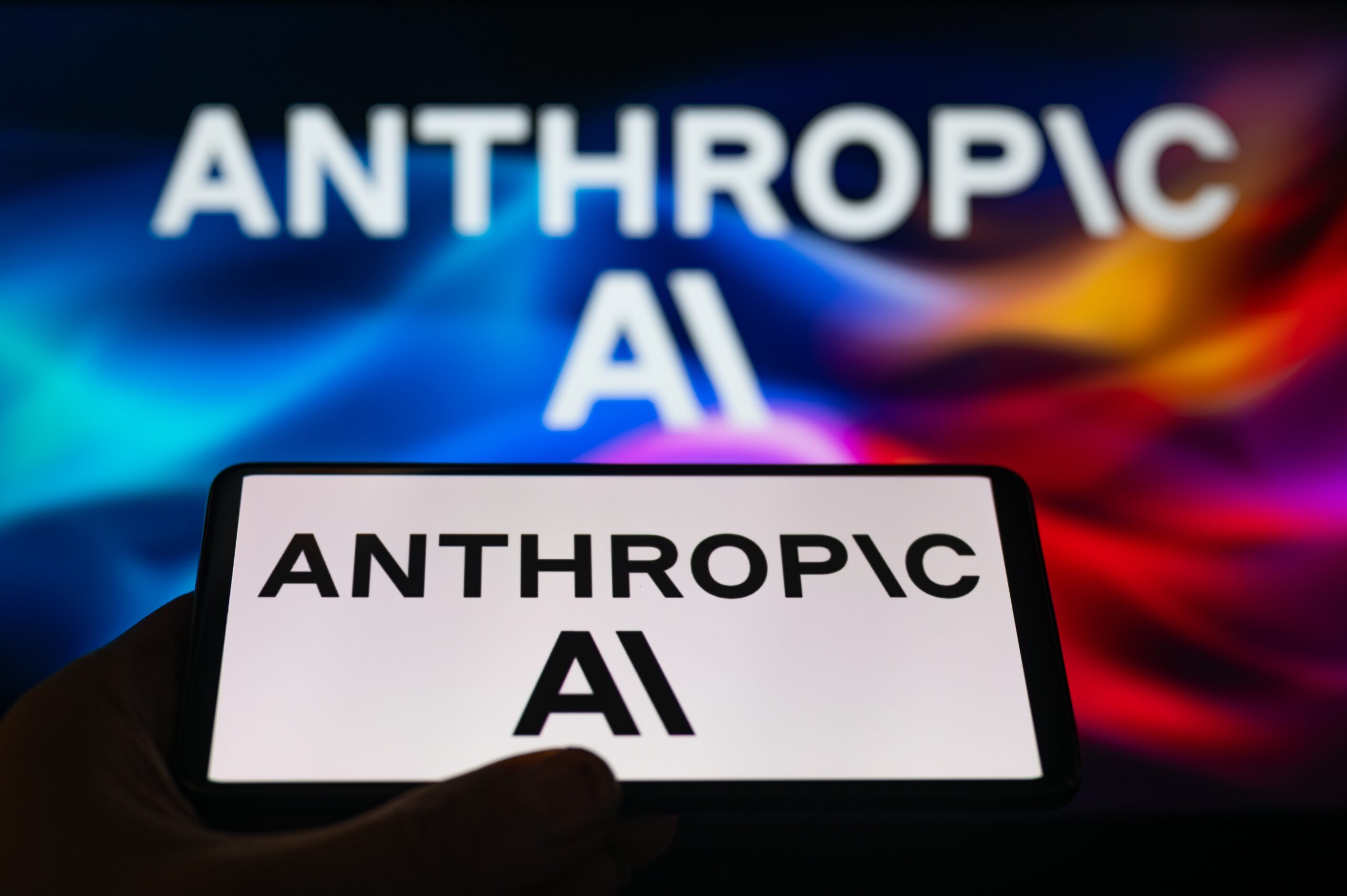 Con un round record da 65 miliardi di dollari, Anthropic supera OpenAI e si posiziona come la startup più preziosa al mondo. Analizziamo l'impatto economico, professionale e sociale di questa svolta epocale per il professionista moderno