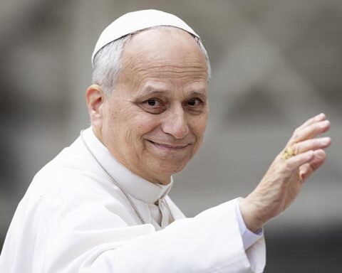 Papst Leo XIV. wird heute, am 8. Mai 2026, zu einem bedeutenden Pastoralbesuch anlässlich des ersten Jahrestages seines Pontifikats in Neapel sein.
