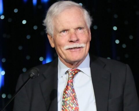 Ted Turner ha fallecido a los 87 años, y con él se va uno de los pocos emprendedores capaces de cambiar verdaderamente el lenguaje de los medios de comunicación.