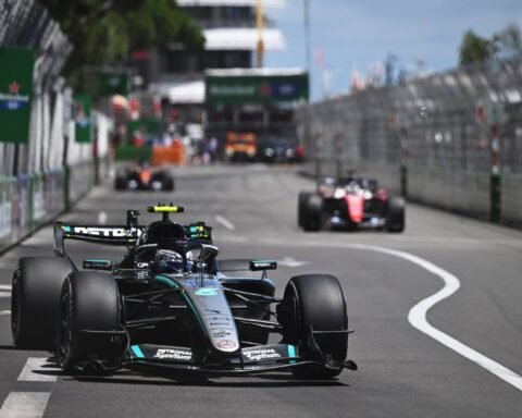 Ci sono pole position che valgono statistiche. E poi ci sono pole position che segnano un momento storico; quella conquistata da Kimi Antonelli nelle qualifiche del Gran Premio di Monaco 2026 appartiene alla seconda categoria.