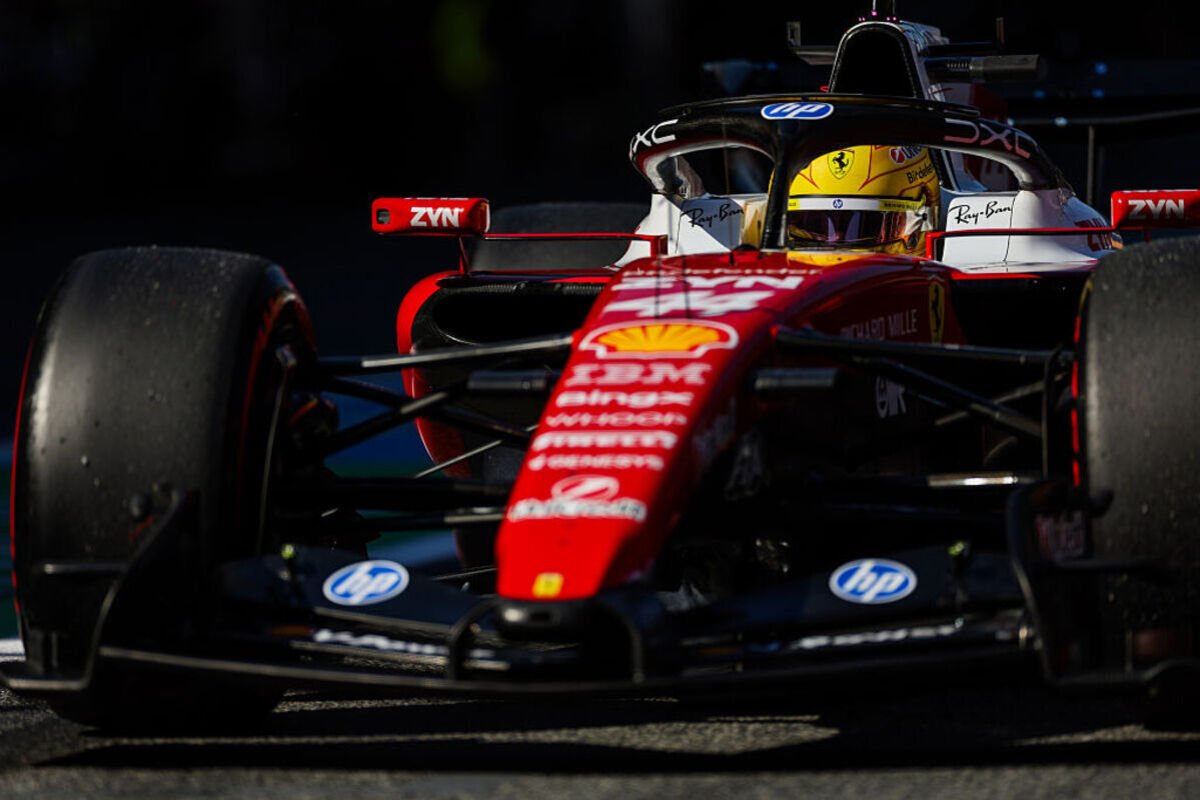 George Russell conquista la pole a Barcellona davanti a Hamilton e Antonelli. Disastro per Leclerc, a muro nel Q3 e costretto a partire dalla decima posizione.