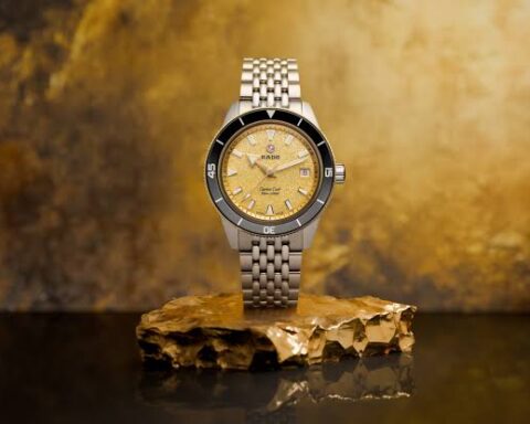 Rado Captain Cook Golden Glow
