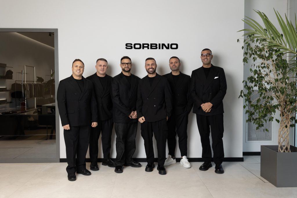 Gruppo Sorbino Vola Oltre i 2.500 Clienti Multimarca: La Strategia del Men’s Smart Casual Conquista i Mercati Esteri
