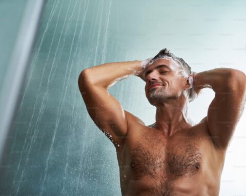 Due docce al giorno in estate